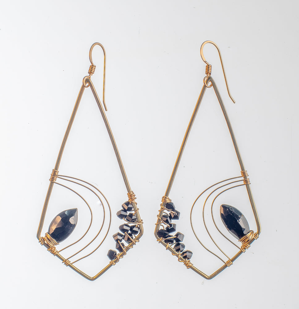 
                
                    Load image into Gallery viewer, Naomi Earrings
                
            